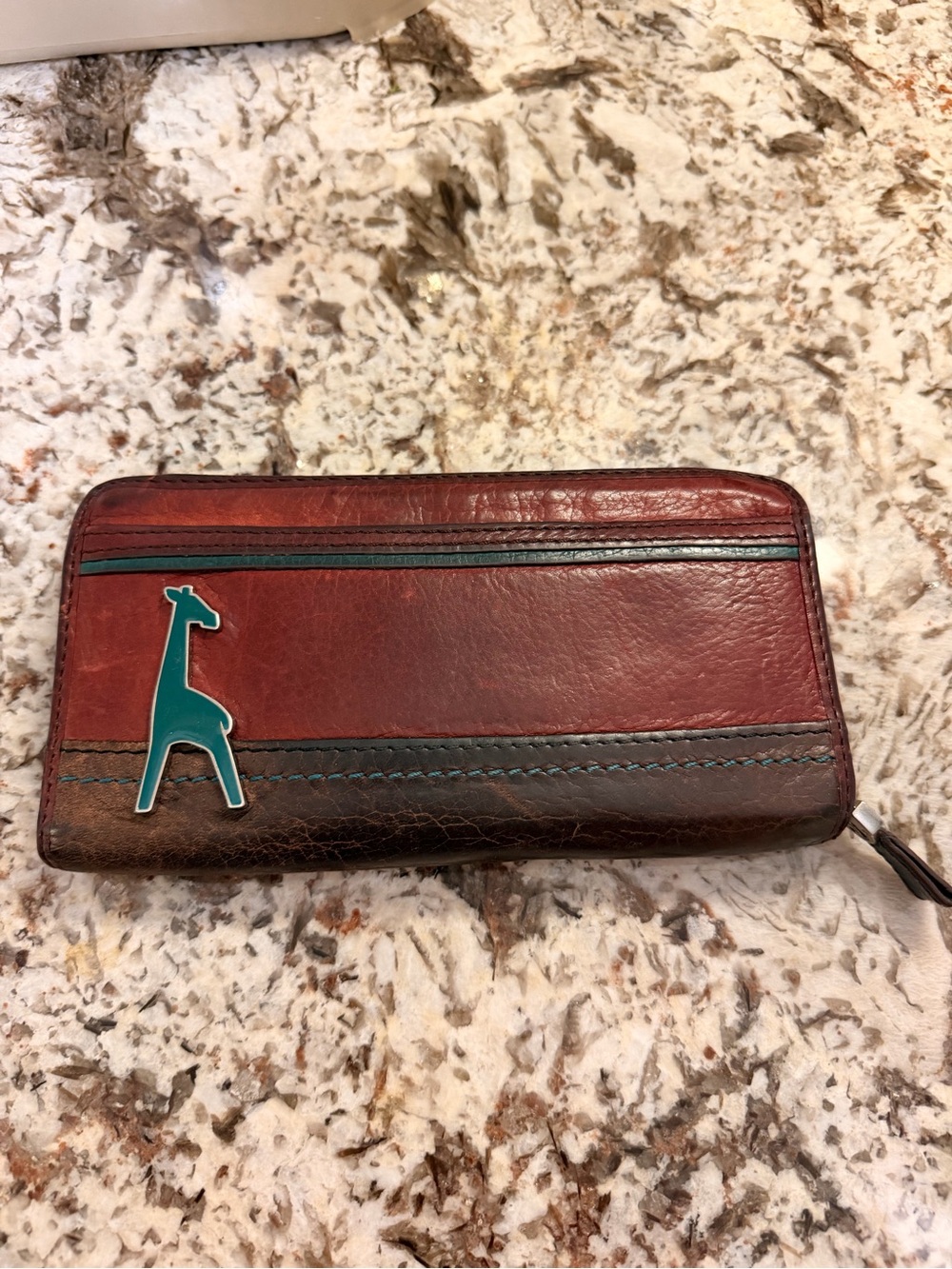 VTG Fossil Safari Giraffe Wallet Distressed Leather Zip Around Wallet